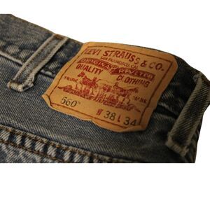 Vintage Men's Levi Strauss 560 Jeans Pants | Light Wash | Tapered Leg | 38 x 34